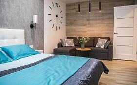 Favorite Family Flat